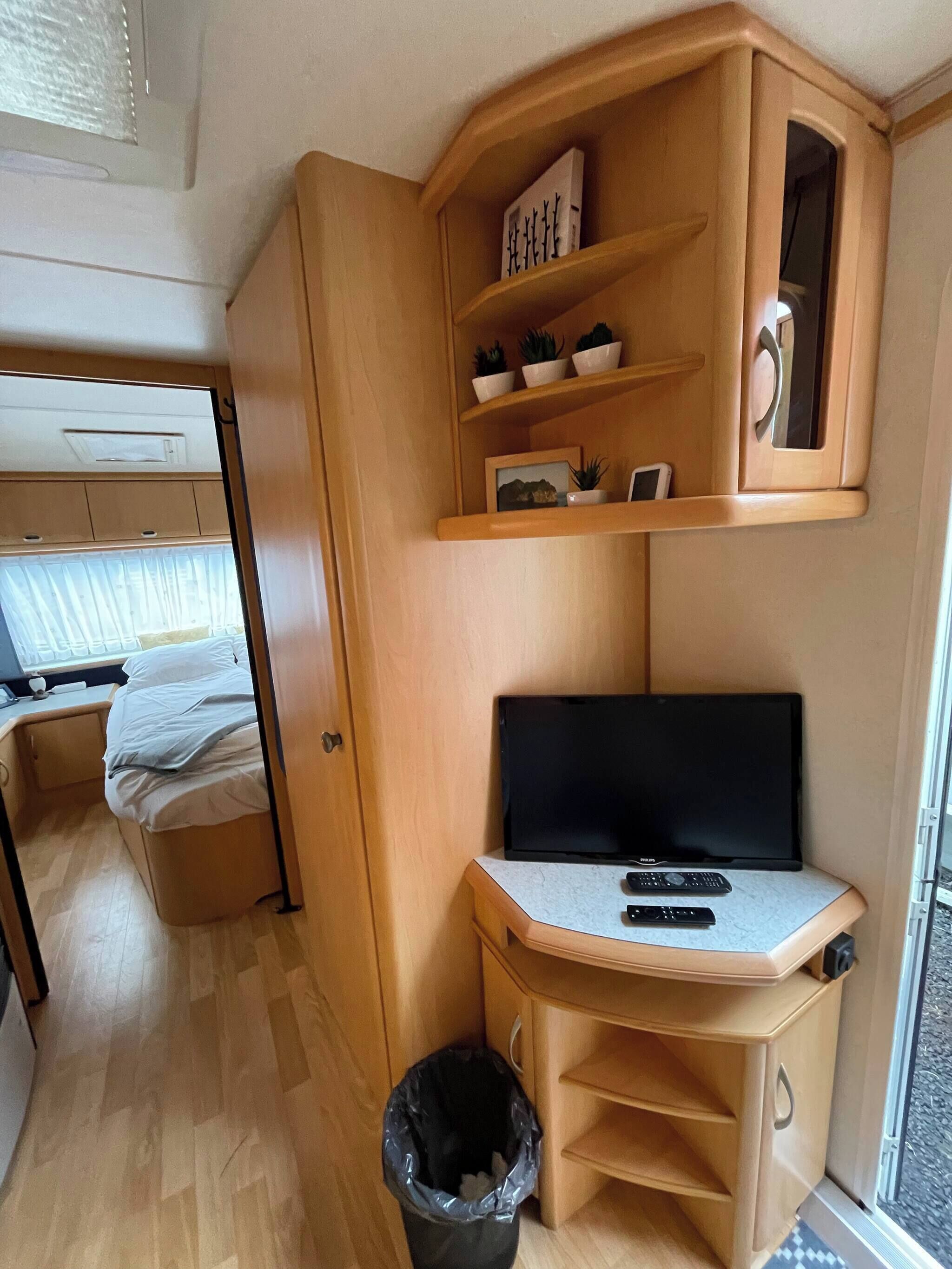 2 bedrooms