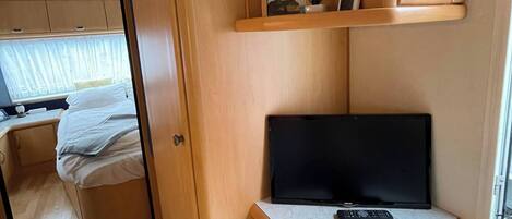 2 bedrooms