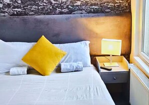 Standard Apartment | Property amenity - Pitchside Rooms (Liverpool)