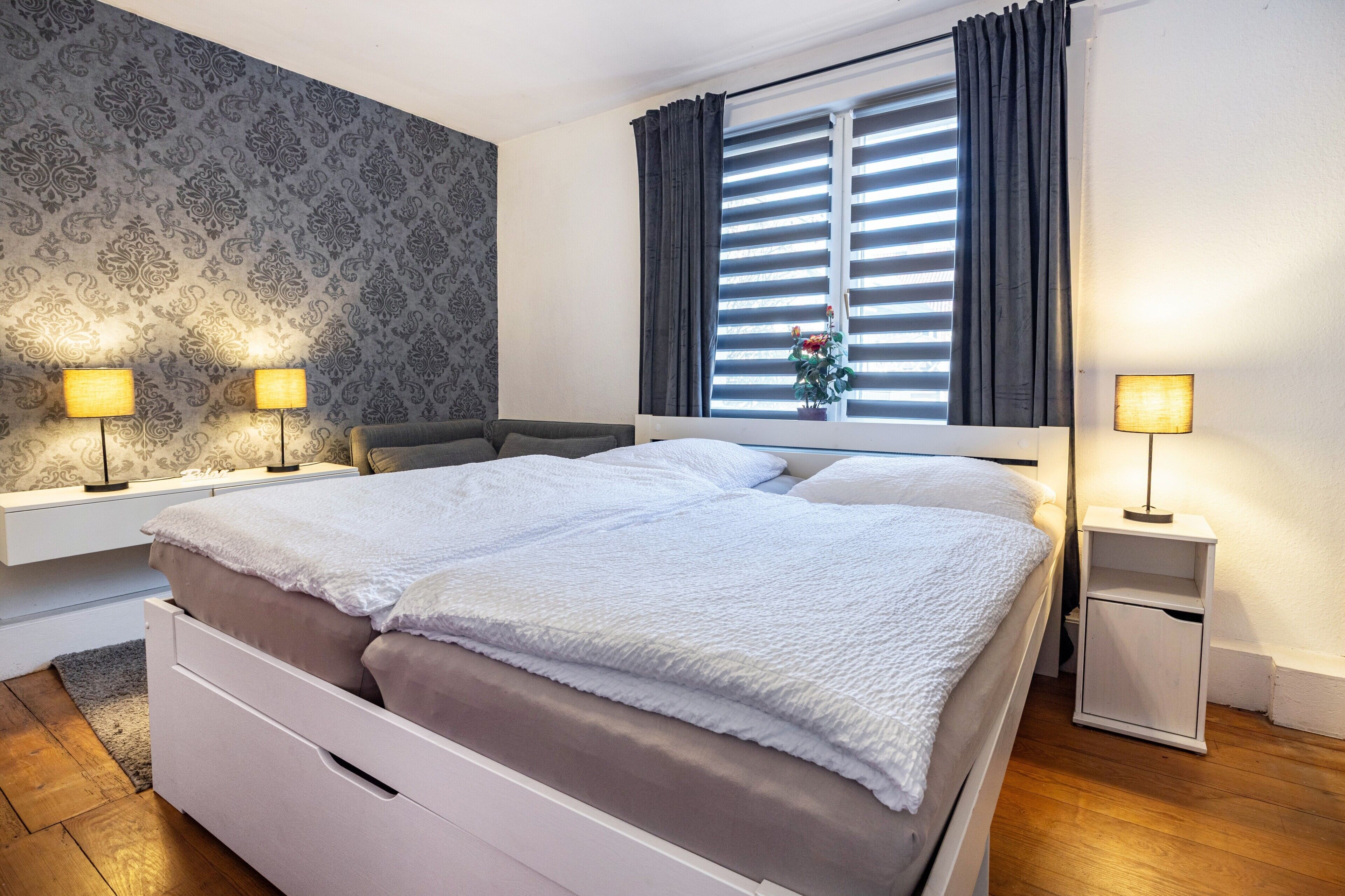 1 camera, Wi-Fi, lenzuola