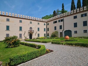 Exterior - Al Castello - Elegante Residenz mit Schwimmbad by Interhome (Colà)