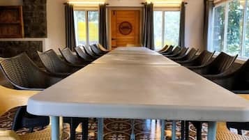 經典共用宿舍, 山景 | 書桌、隔音、熨斗/熨衣板、免費無線上網