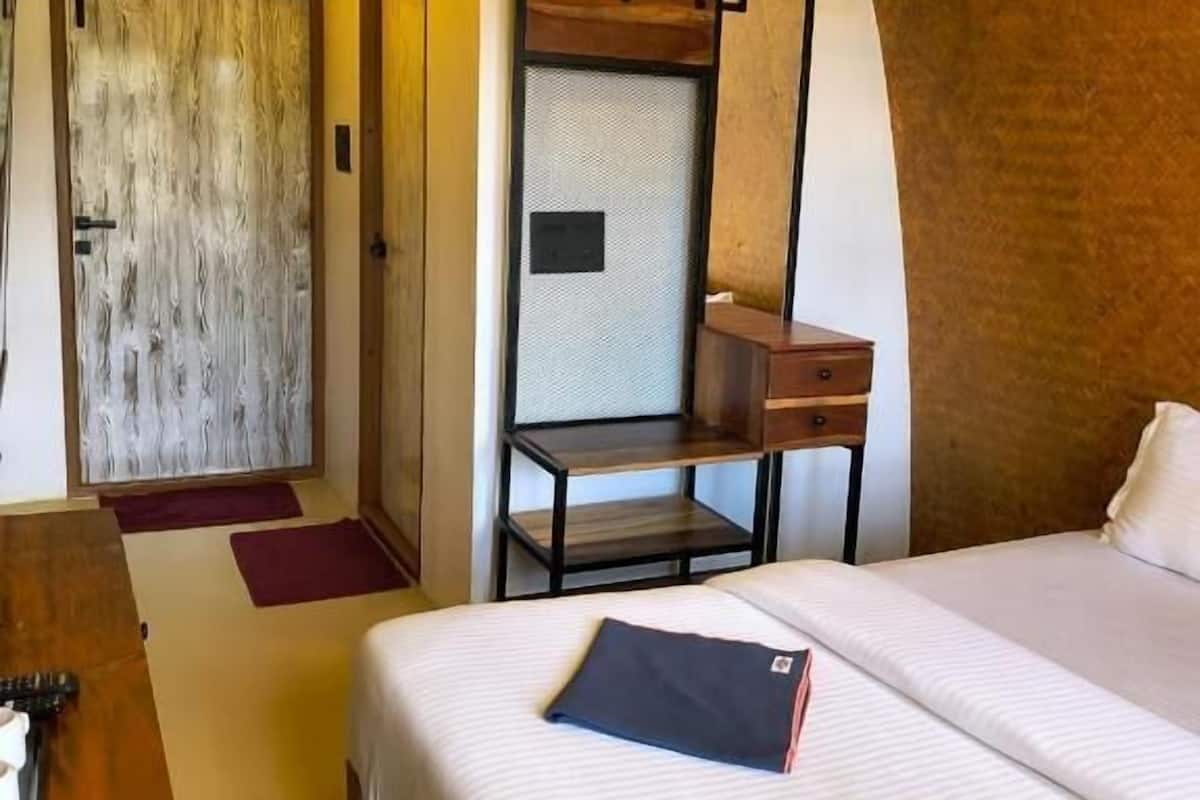 Deluxe dubbelrum eller tvåbäddsrum - luftkonditionering - utsikt mot bergen