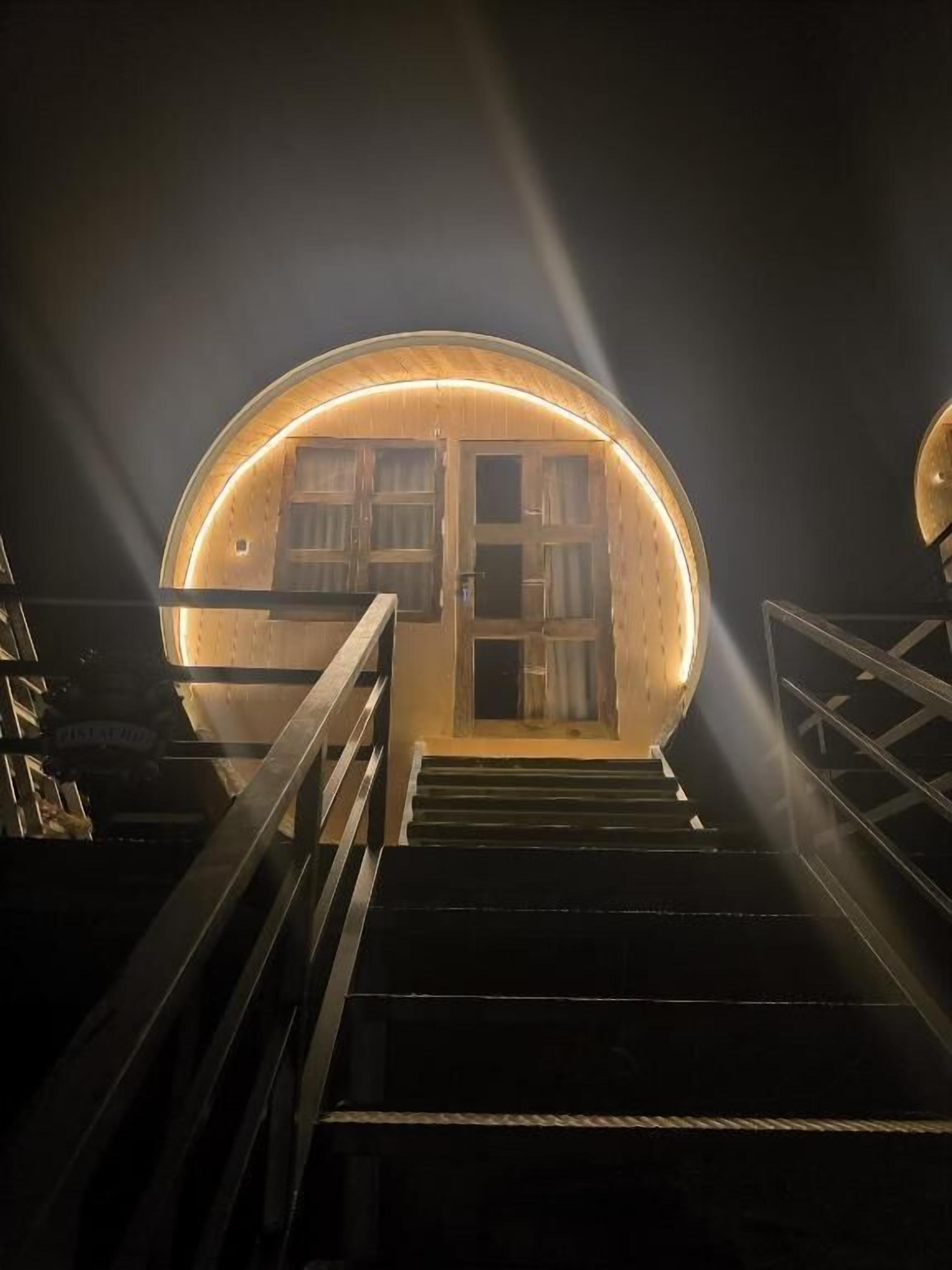 Deluxe Double or Twin Room, Air conditioning, Mountain View | Desk, soundproofing, iron/ironing board, free WiFi