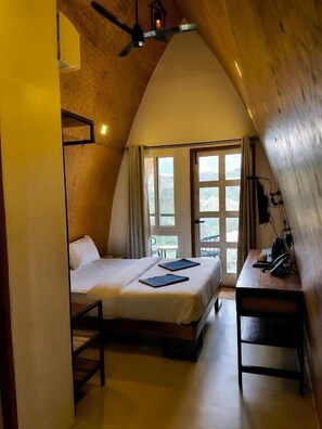 Quarto casal ou duplo luxo, ar-condicionado, vista para a montanha