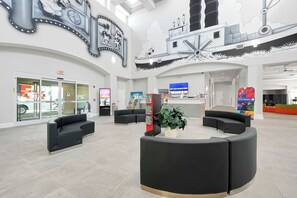 Lobby - Disney Epic & SeaWorld * King & Queen Free shuttle (Orlando)