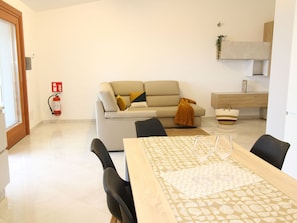 Interior - Dolce Vita Ferienhaus mit Meerblick by Interhome (Agrustos)