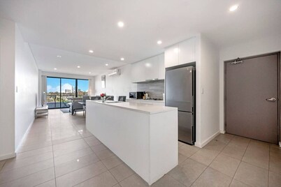 Modern Retreat near DFO and Sydney Olympic Park