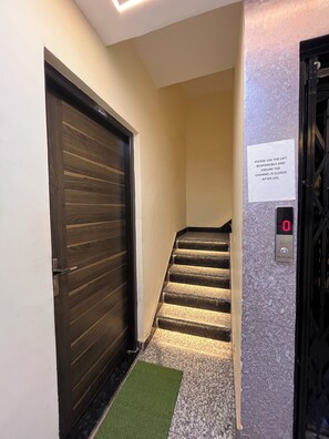 Ảnh chưa phân loại, 5 trong số 21 ảnh, nút