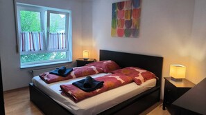 2 bedrooms, iron/ironing board, free WiFi, bed sheets - Comfort Apartment Koblenz | Quiet • Sleeps 5 - Ideal for business/leisure stays (Koblenz)