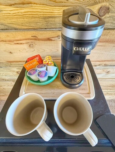 The Mokee Motel (Room 2)