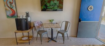 The Mokee Motel (Room 4)