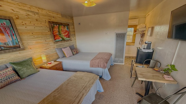 Unclassified image, 1 of 38, button - The Mokee Motel (Room 6) (Bluff)