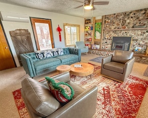 Unclassified image, 2 of 38, button - The Mokee Motel (Room 6) (Bluff)