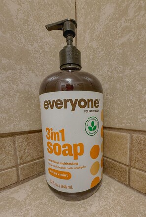 Luokittelematon kuva, 2 kautta 38, painike