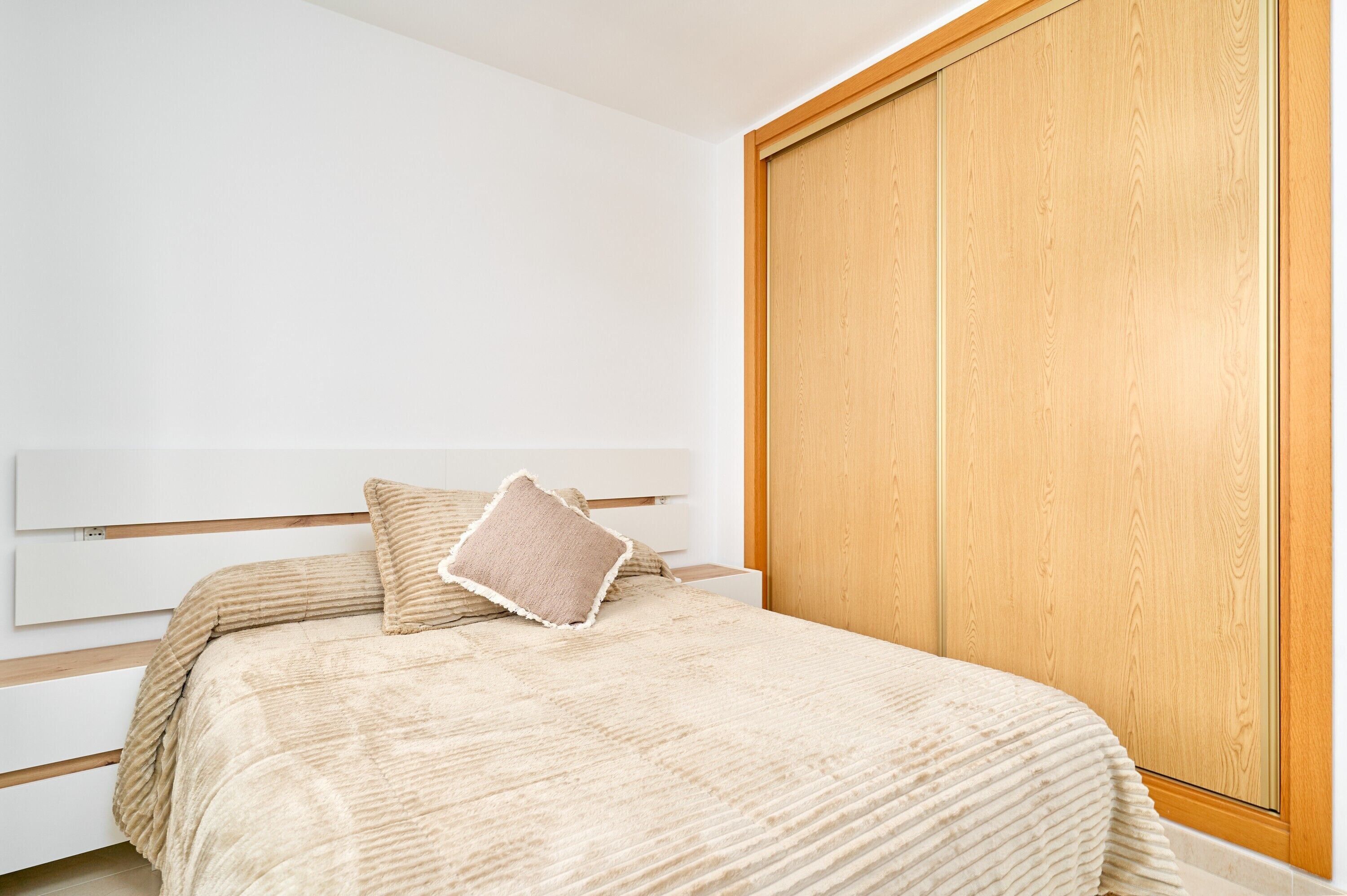 3 Schlafzimmer, Bügeleisen/Bügelbrett, WLAN, Bettwäsche