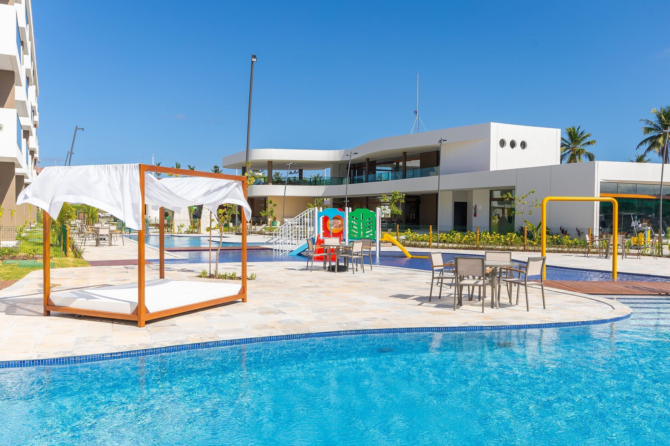 Basic Apartment | Pool