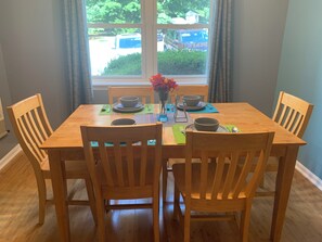 Dining - Charming 2-bedroom condo in Cary (Cary)