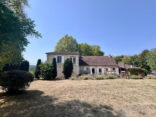 Dordogne Maison & Gîte with Pool, Gardens and Terraces Near Bergerac