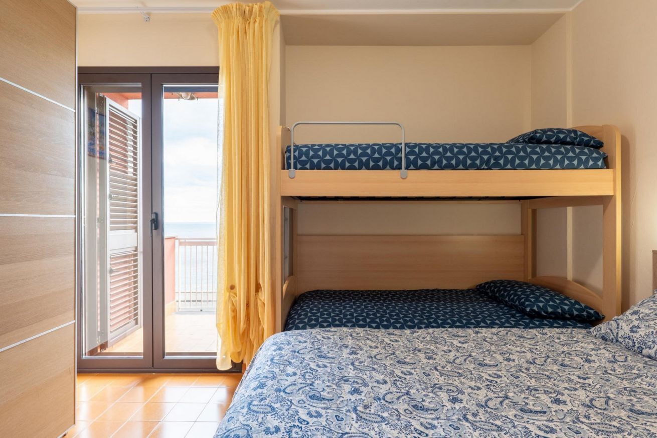 1 Schlafzimmer, Bügeleisen/Bügelbrett