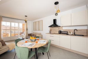 Dining - Appartement neuf et moderne à Grimaud - Fééries Provençales 212 by Avecoeur (Grimaud)