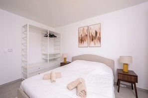 2 bedrooms, iron/ironing board, WiFi, bed sheets - Appartement neuf et moderne à Grimaud - Fééries Provençales 212 by Avecoeur (Grimaud)