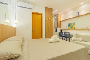 1 ห้องนอน, ผ้าม่านกันแสง, เตารีด/โต๊ะรีดผ้า, Wi-Fi ฟรี