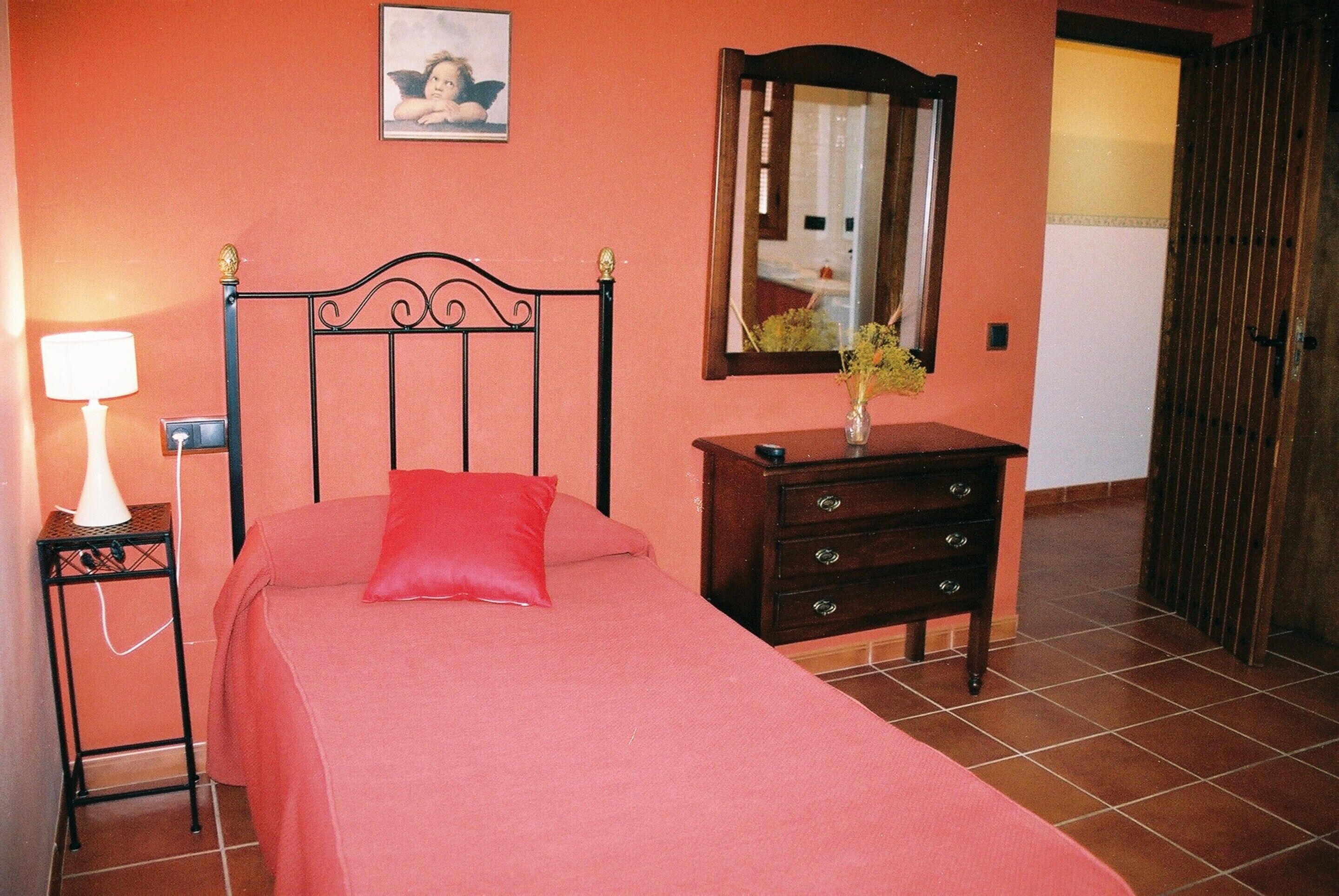 8 bedrooms, individually furnished, bed sheets