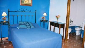 House | 8 bedrooms, individually furnished, bed sheets