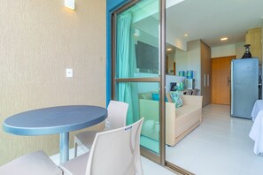 Interior - Makia Beach #b318 - em Muro Alto por Carpediem (Ipojuca)