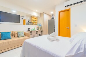 เบสิกอพาร์ทเมนท์ | 1 ห้องนอน, โต๊ะทำงาน