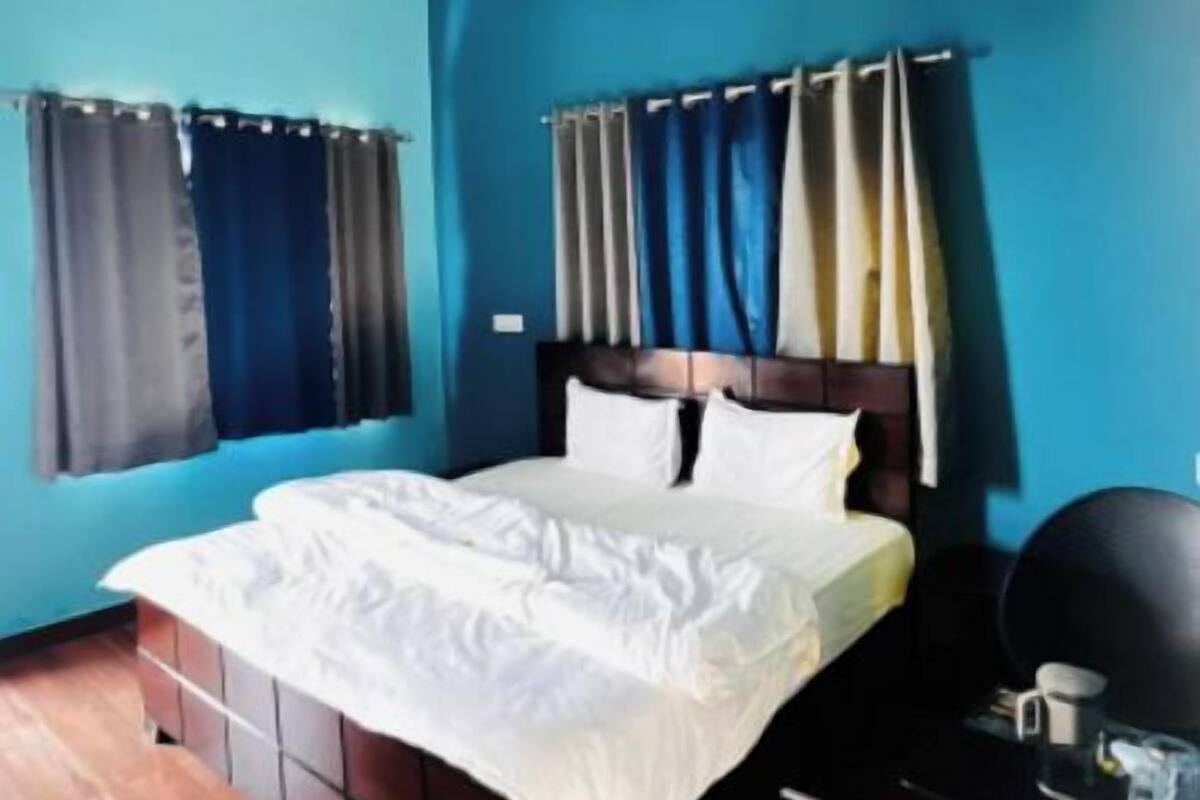 Chambre Deluxe, balcon | Fer et planche à repasser, Wi-Fi gratuit