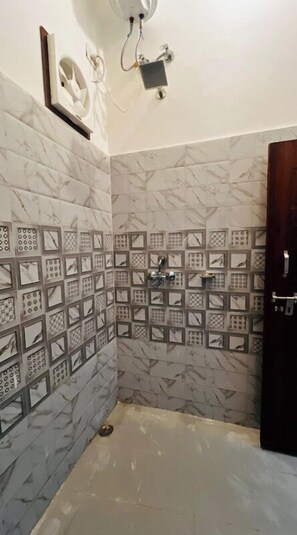 ห้องดีลักซ์ (Without Balcony) | ห้องน้ำ