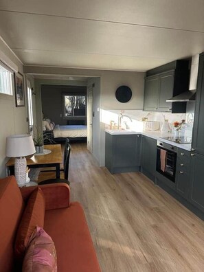 Strykejern/-brett, wi-fi (inkludert) og sengetøy