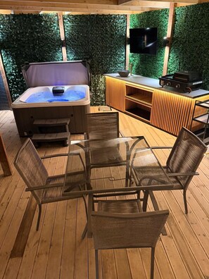 Unclassified image, 3 of 20, button - Rural Romantic Cabin-Hot Tub & Outdoor Kitchen (Moira)