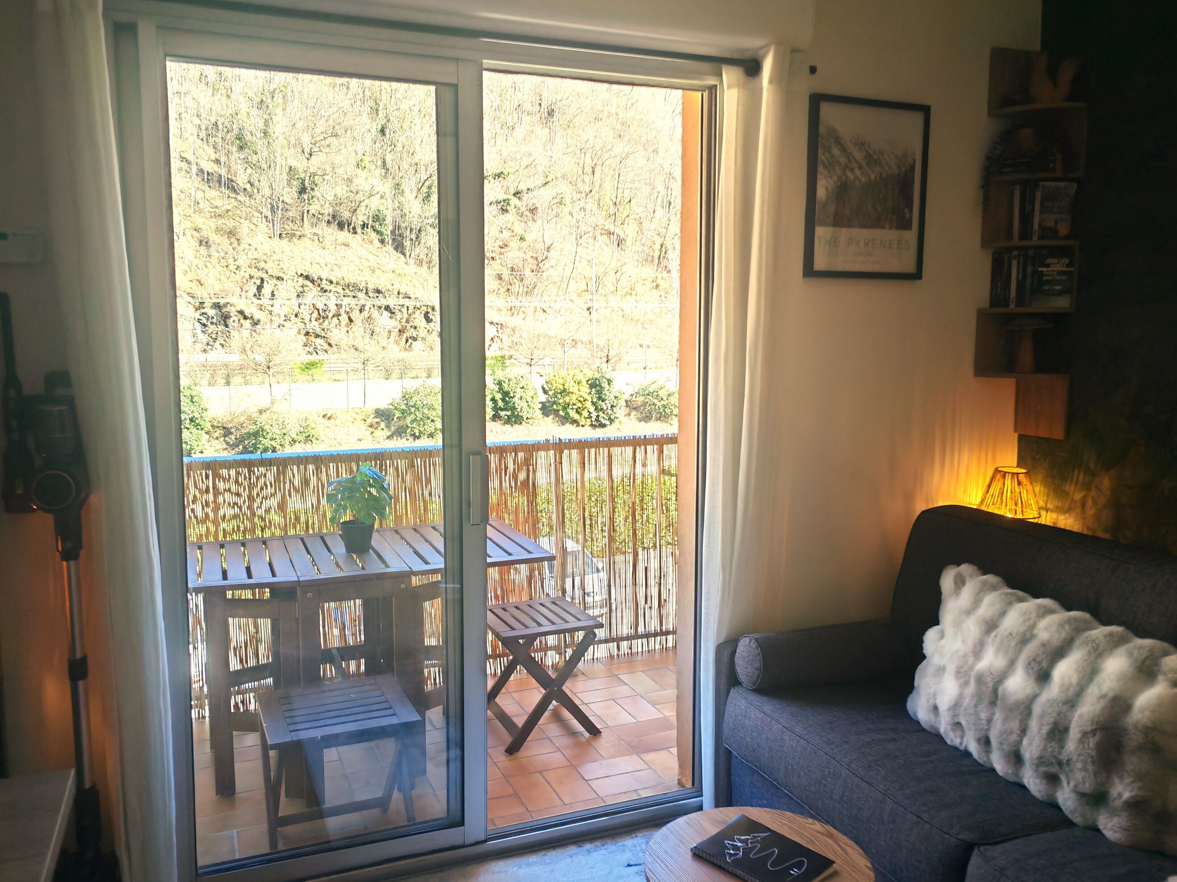 Älytelevisio, kirjoja