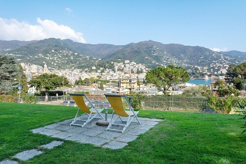 Apartment 'Eurotel 523 - Rapallo' with Shared Pool, Wi-Fi and Air Conditioning