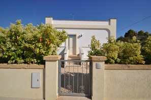 Apartment | Exterior - Apartment in Torre Suda, Racale (Racale)
