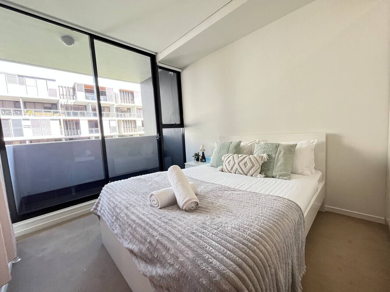 1 bedroom, desk, iron/ironing board, WiFi