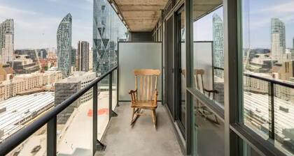 Downtown Toronto Luxury Suite