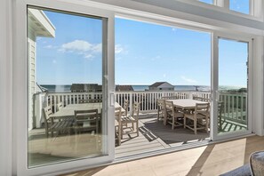 Outdoor dining - BRAND NEW Luxury Semi-Oceanfront in Kill Devil Hills DevOcean (Kill Devil Hills)