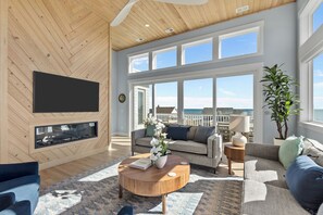 TV, fireplace, video games, DVD player - BRAND NEW Luxury Semi-Oceanfront in Kill Devil Hills DevOcean (Kill Devil Hills)