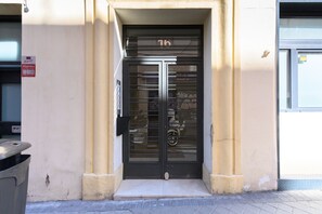 Exterior detail - (FOV160IIA) 1 bedroom apartment in Chamartín, Madrid (Madrid)