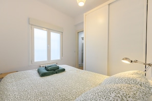 Free WiFi - (FOV160IIA) 1 bedroom apartment in Chamartín, Madrid (Madrid)