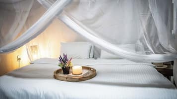 Comfort Cottage, Pool View