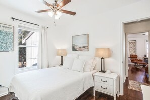 Desk, free WiFi, bed sheets - Gilliland Road Navy Point Cottage (Perdido Key)