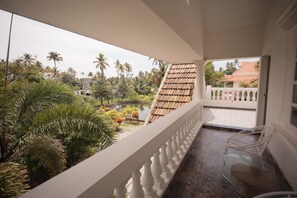 Deluxe Apartment - ELIVAAS Palliath House 3 BHK with Patio (Cherthala)