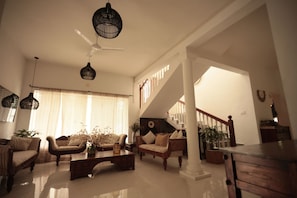 Unclassified image, 2 of 160, button - ELIVAAS Palliath House 3 BHK with Patio (Cherthala)