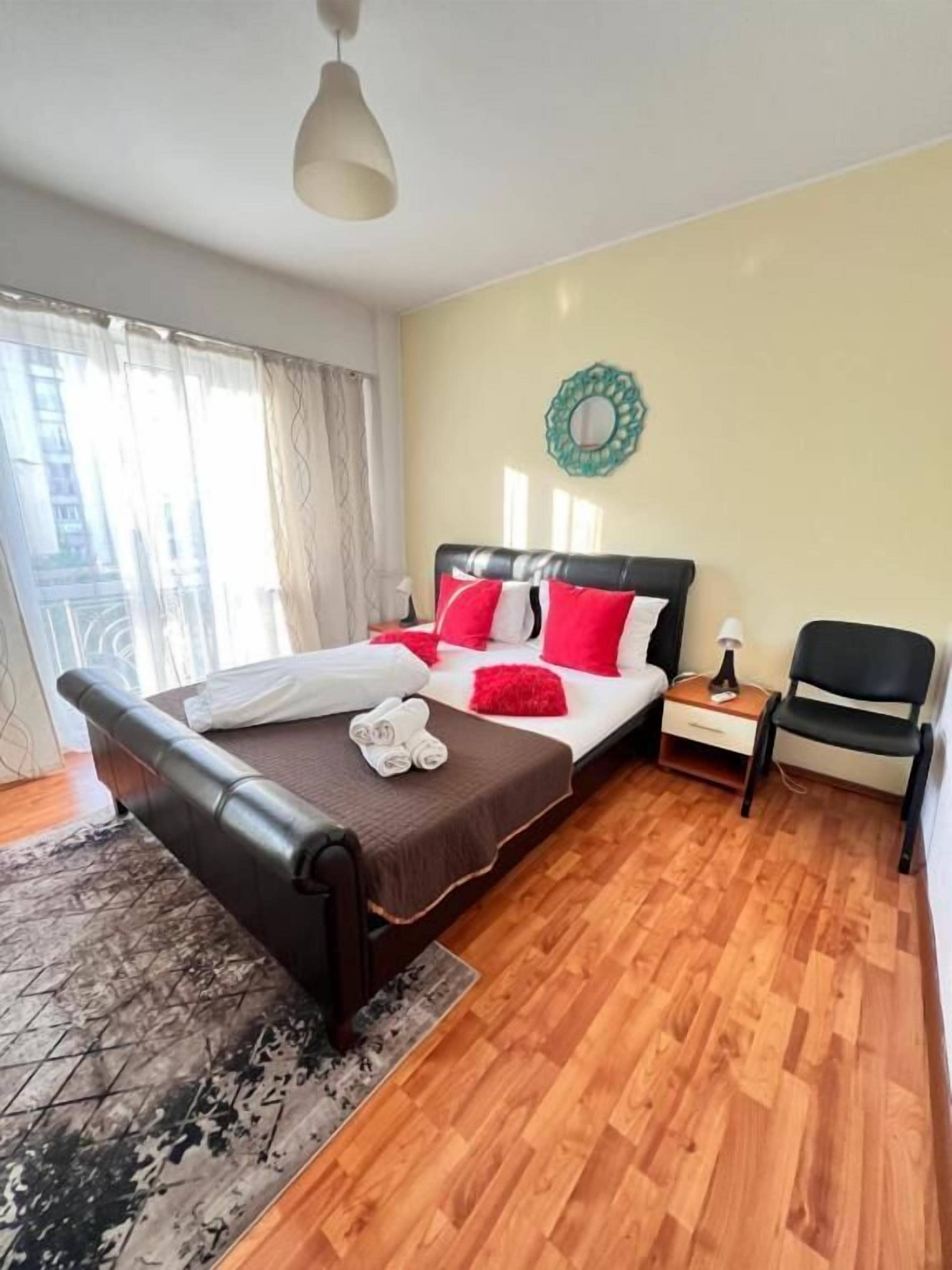 Comfort Apartment, Balcony, City View | Iron/ironing board, free WiFi