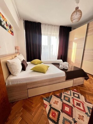 Iron/ironing board, free WiFi - Coposu Residence Apartments (Bucharest)